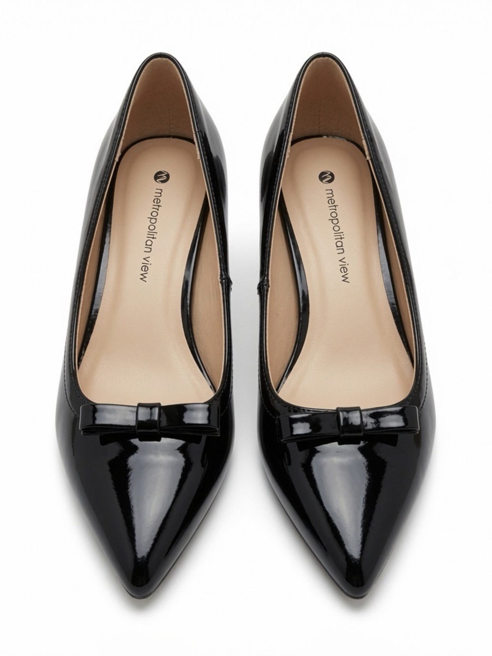Metropolitan View Black Patent Leather Pointed Toe Kitten Heels with Bow size 6M